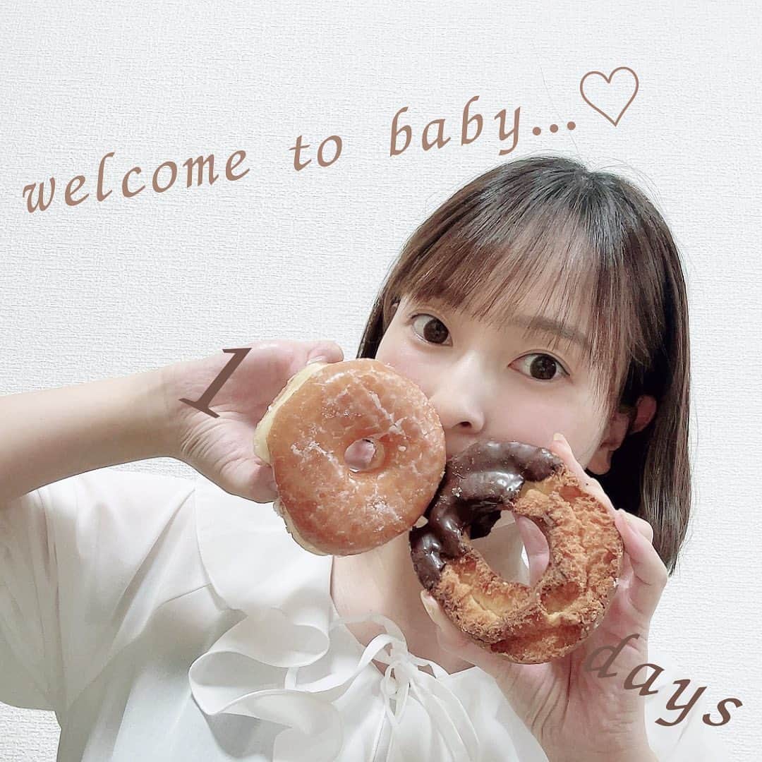 荒木未歩さんのインスタグラム写真 - (荒木未歩Instagram)「マタニティフォトっぽいの初めて撮ってみた🧸✨  LAST100day...💓  6ヶ月くらいまではあんまりお腹でてこなかったんだけど、7ヶ月目に入ってどんどん出てきました🤰  明日からついに残り2桁になるなんて、あっとゆー間すぎてまだ実感ない…笑  2枚目はみんながよく撮ってる ドーナッツで撮ってみた😊 (ただミスドが食べたかっただけw)  #マタニティフォト #マタニティライフ #selfie #last100days #妊婦 #妊娠記録 #妊娠7ヶ月 #妊娠中期 #ミスタードーナツ #ミスド」6月17日 19時14分 - mihoaraki__official