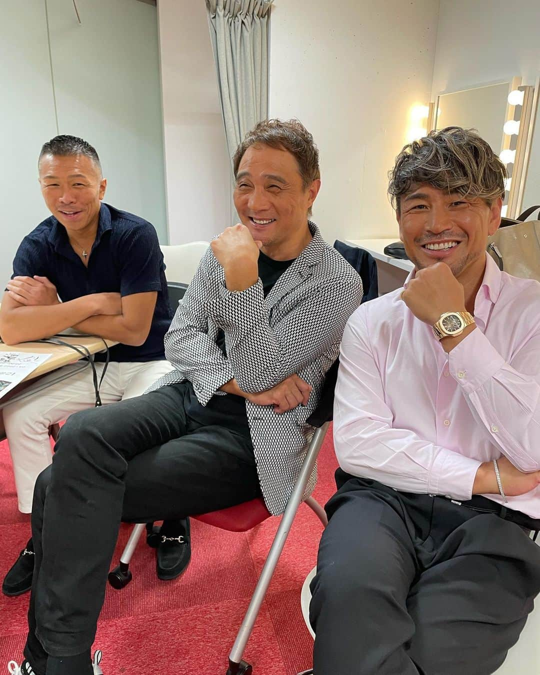 竹原慎二さんのインスタグラム写真 - (竹原慎二Instagram)「20時からAbema生放送  #abema  #魔裟斗  #内山高志 #ボクシング」6月17日 19時37分 - shinji__takehara