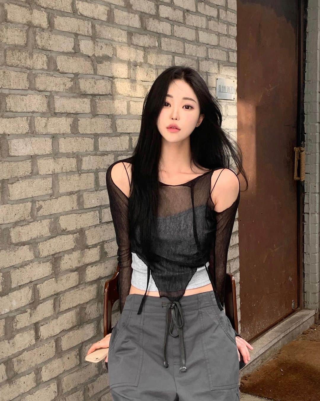 キム・ダビンのインスタグラム：「해방촌 업스탠딩 커피 꼬옥 가주면 되..😍」