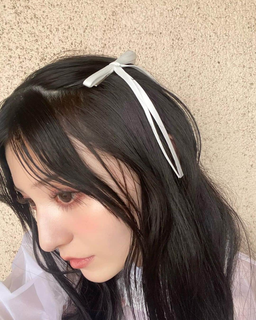 吉井美優のインスタグラム：「． LARME 057 に 掲載させて頂いております  是非です 🎀🤍  #LARME#ラルム」