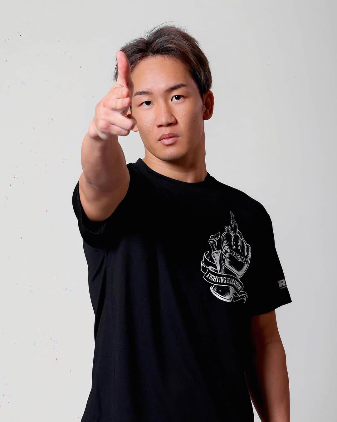 RIZIN FF OFFICIALのインスタグラム：「--RIZIN ONLINE STOREに"朝倉未来""武田光司""倉本一真"が登場--  ⚪︎profile⚪︎ 朝倉未来　@mikuruasakura  日本 愛知県 出身 1992年7月15日生まれ 身長/177cm リーチ/178cm 所属/トライフォース赤坂  武田光司 @koji.takeda_official  日本 埼玉県 出身 1995年8月13日生まれ 身長/170cm リーチ/173cm 所属/BRAVE  倉本一真 @kazumakuramoto  日本 滋賀県 出身 1986年10月29日生まれ 身長/163cm リーチ/163.5cm 所属/リバーサルジム新宿  ▶「ショップを見る」をTAP☝︎」