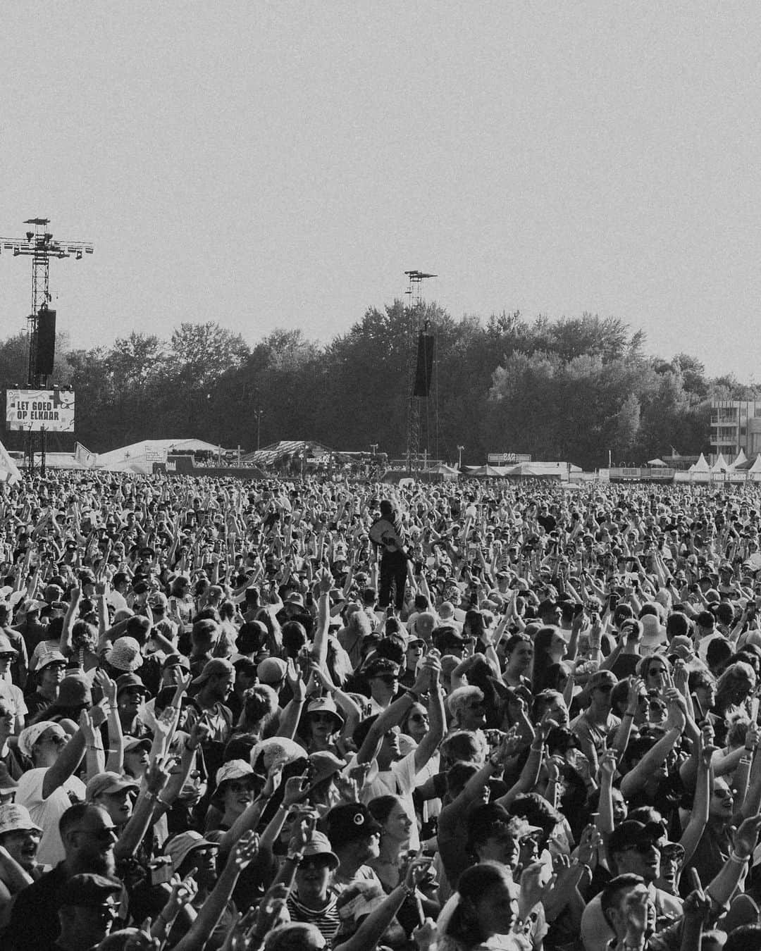 The Lumineersさんのインスタグラム写真 - (The LumineersInstagram)「@pinkpopfest」6月17日 20時32分 - thelumineers