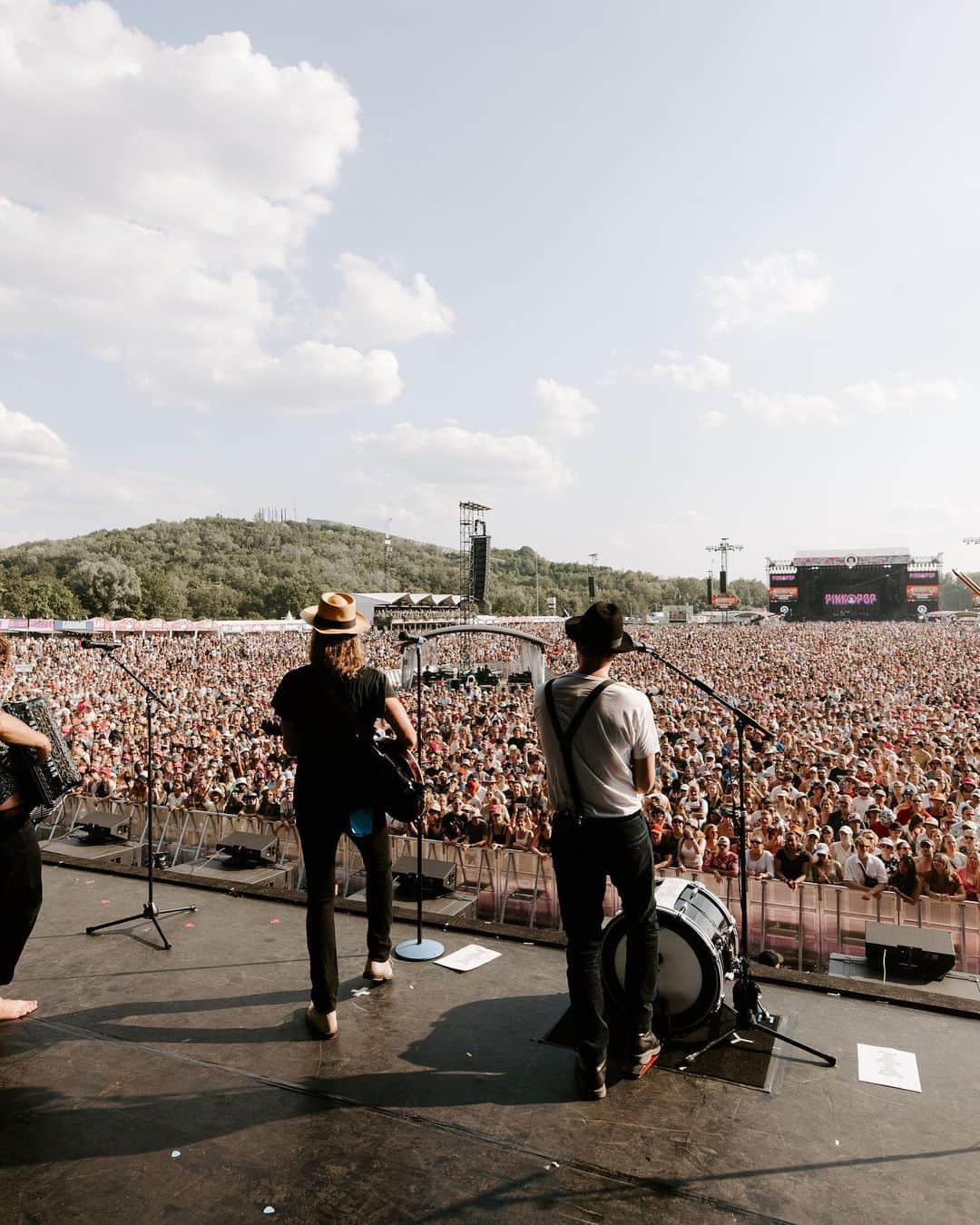 The Lumineersさんのインスタグラム写真 - (The LumineersInstagram)「@pinkpopfest」6月17日 20時32分 - thelumineers