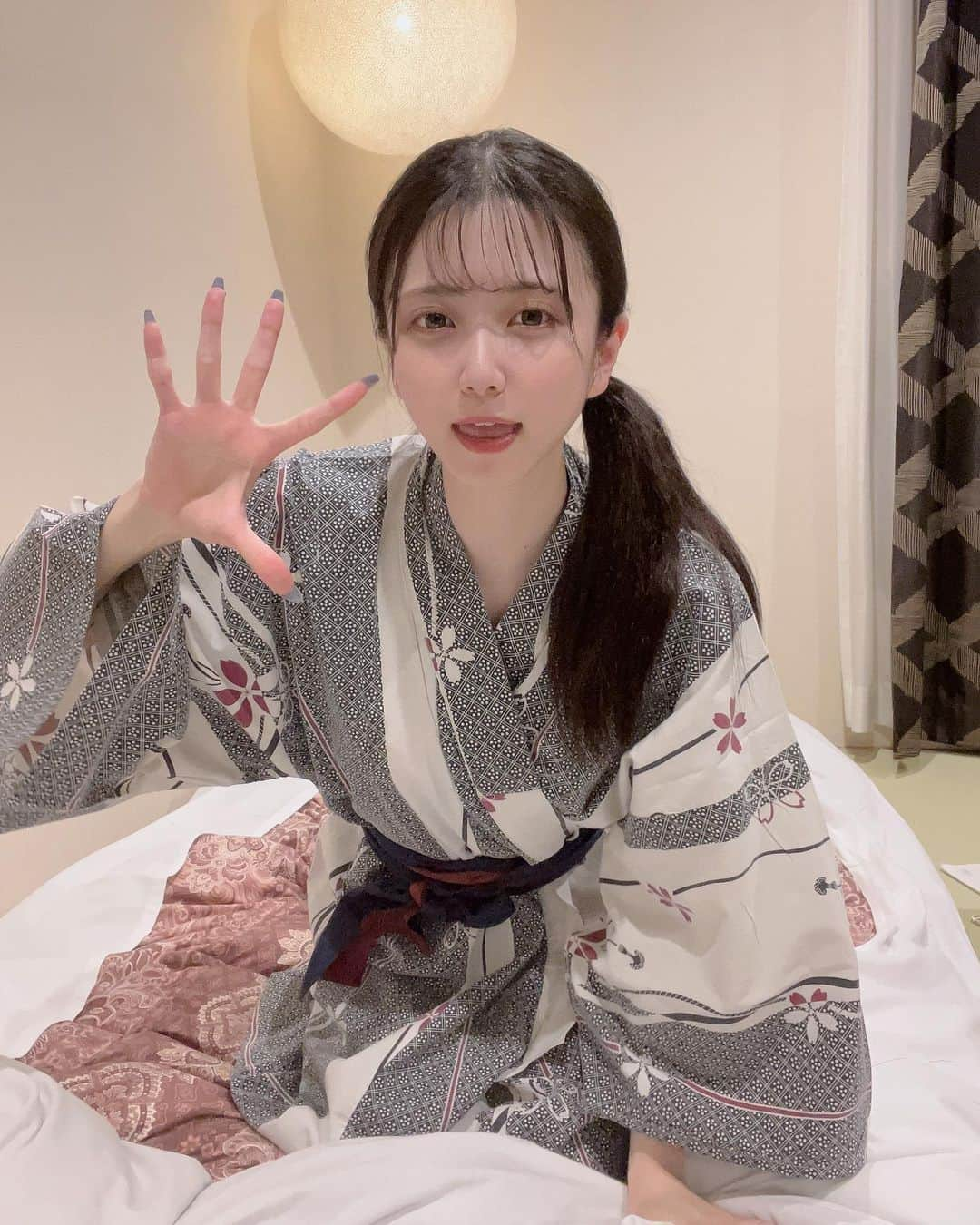 島袋香菜さんのインスタグラム写真 - (島袋香菜Instagram)「草津温泉いってきたよ♨️」6月17日 20時44分 - _kanaloco_