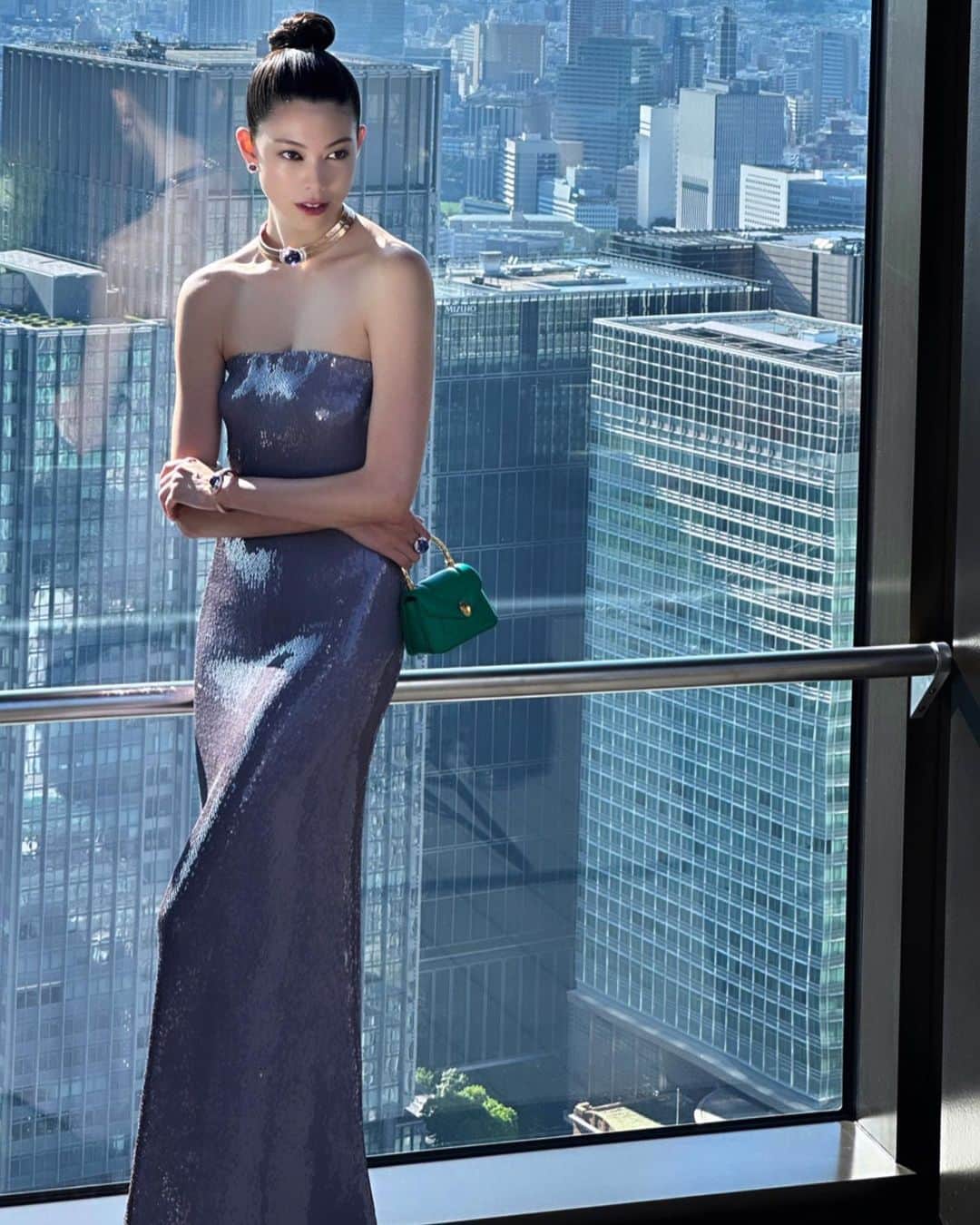 森星のインスタグラム：「#BulgariMediterranea collection in Tokyo.  Thank you @bulgari for sharing this moment! Beautiful high jewerly art pieces by @lucia_silvestri 🤍」