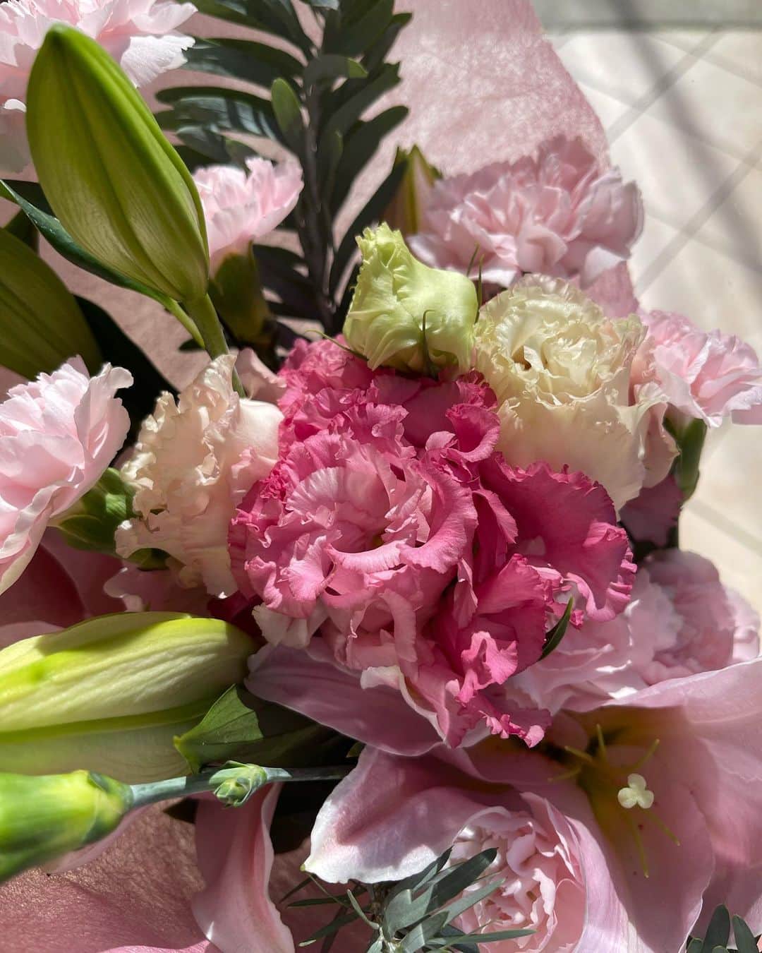 榎本ゆいなさんのインスタグラム写真 - (榎本ゆいなInstagram)「素敵な1日になりました☺︎ お花びっくりしたー！☺️」6月17日 20時53分 - enomoto_yuina