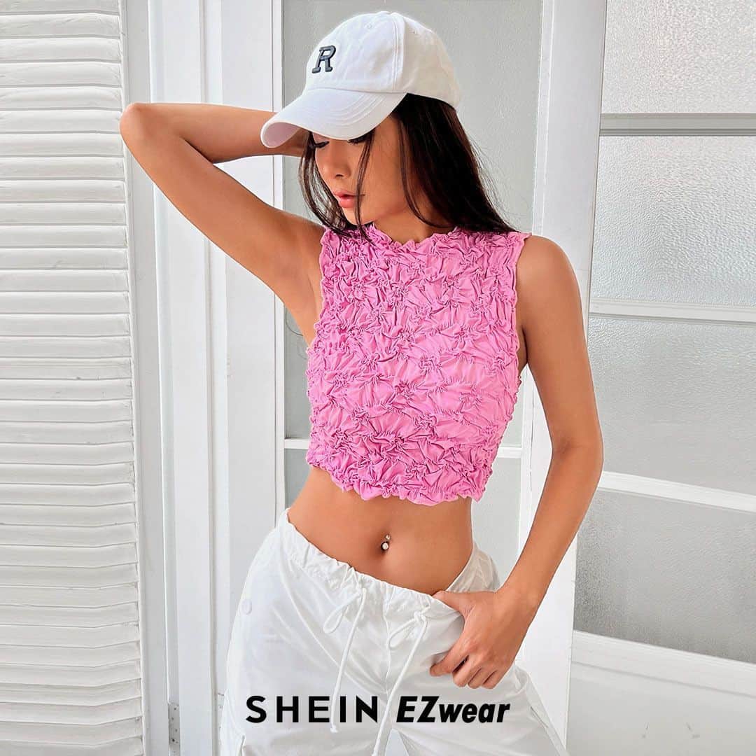 SHEINさんのインスタグラム写真 - (SHEINInstagram)「On Wednesdays... you know the drill 🌺🌷💗 Which is your pink petal EZwear pick: 1 or 2? 👇  #SHEINEZwear」6月17日 21時00分 - sheinofficial