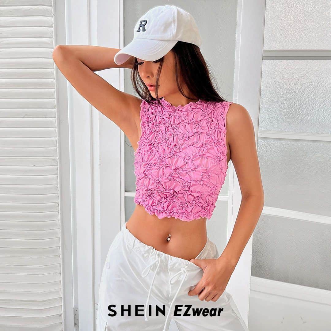 SHEINのインスタグラム：「On Wednesdays... you know the drill 🌺🌷💗 Which is your pink petal EZwear pick: 1 or 2? 👇  #SHEINEZwear」