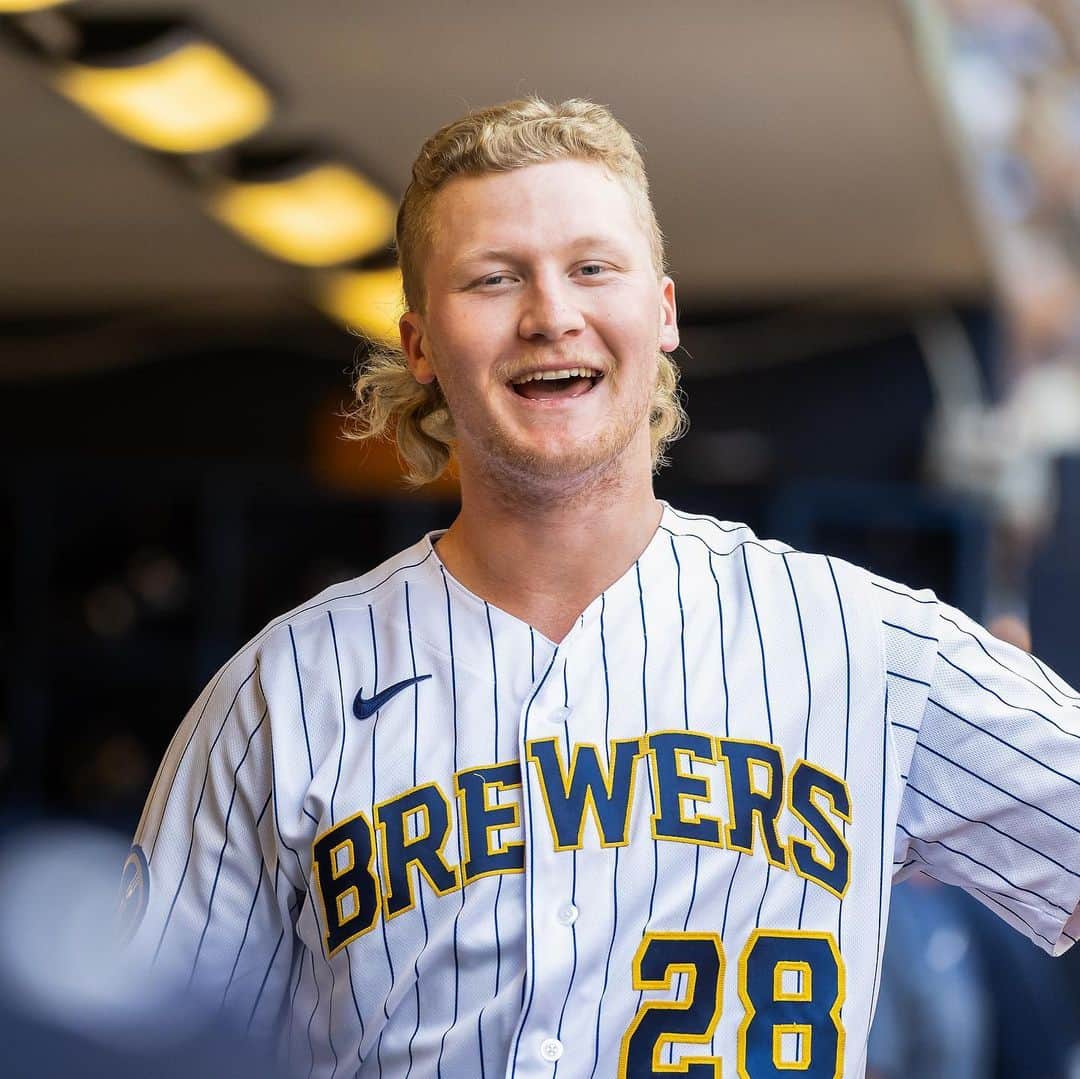 のインスタグラム：「Making a name for himself AND the mullet.   #ThisIsMyCrew」