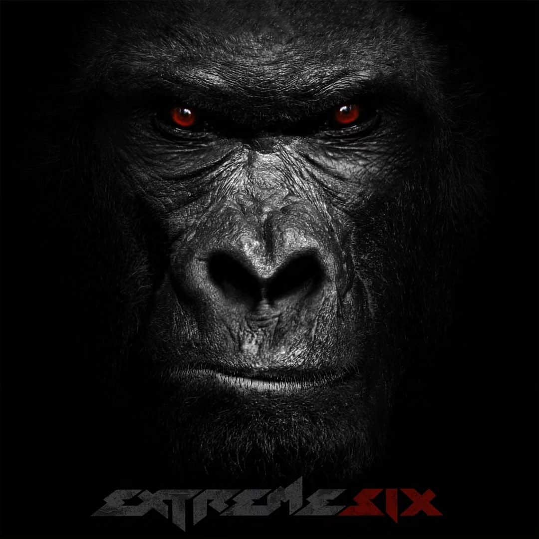 のインスタグラム：「今日の一曲はExtremeで『Rise』です✨ アルバム「Six」に収録。 今年2023年の今月リリースしたばかりのアメリカのバンド、エクストリームの実に15年振りのニューアルバムからの一曲です✨ 流石ヌーノ・ベッテンコートのギターがかっこいいです🤘 今年9月に来日公演もありますし、まだまだバリバリに頑張ってほしいですね🎶 (№1381) #歌舞伎 #中村松江 #extreme #rise #six」