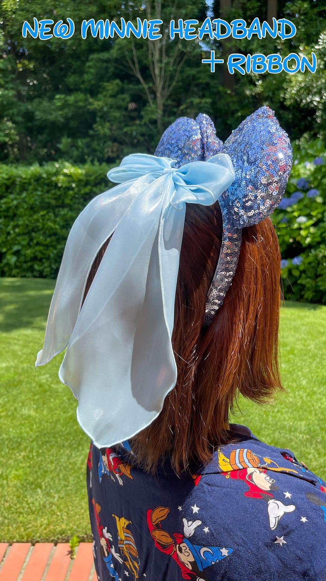 のインスタグラム：「＊  ＊  新発売のスパンコールカチューシャ＆ヘアゴムを組み合わせてみました💓  後ろ姿がとっても可愛いのー！！🥹  髪が短い人でもいい感じにヘアゴム使えるので👍  ぜひ、やってみてくださいね！  .  ☑︎カチューシャ 各1900円 販売期間：2023年6月15日〜 販売店舗：TDL「タウンセンターファッション」、TDS「フィガロズ・クロージアー」など  ☑︎ヘアゴム 各1800円 販売期間：2023年6月15日〜 販売店舗：TDL「ハリントンズ・ジュエリー＆ウォッチ」、TDS「ベッラ・ミンニ・コレクション」など  詳しい在庫や販売店舗は、東京ディズニーリゾート・アプリから検索することができるので参考までに🙆‍♀️ .  #tokyodisneyresort #tokyodisneyland  #disneygram #disneylove #disney #東京ディズニーリゾート #ディズニー #ディズニー女子」