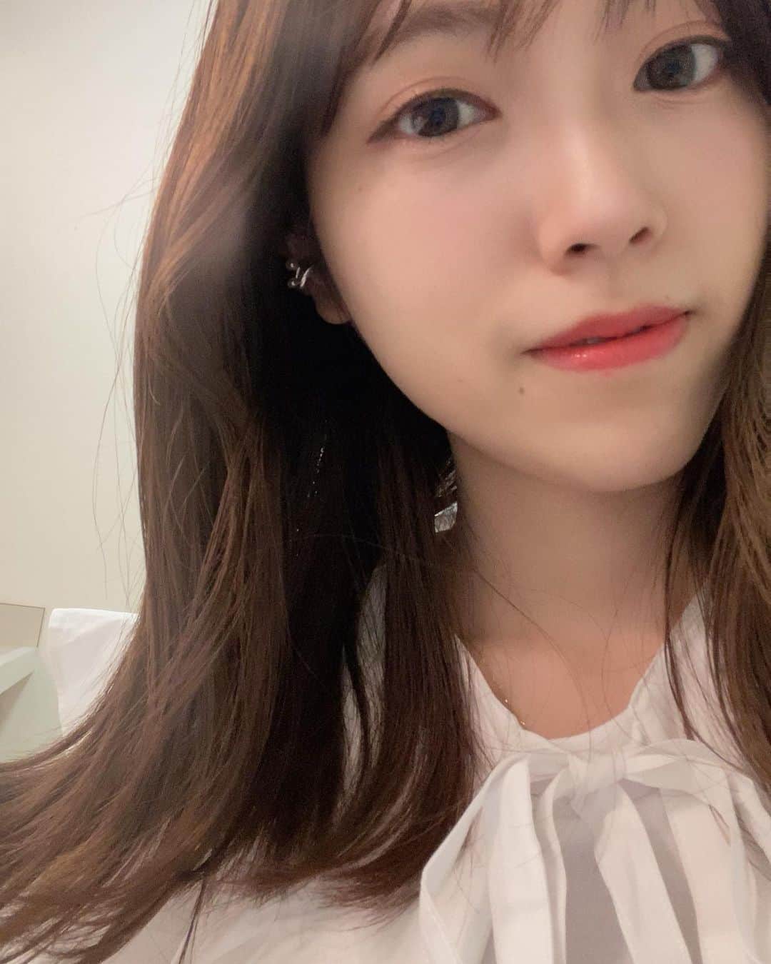 石原夏織のインスタグラム：「ぱよぱよ楽しかった🩵 お気に入りのトップスも着ちゃった🤍  #イベント #高橋美佳子 さん #石原夏織」