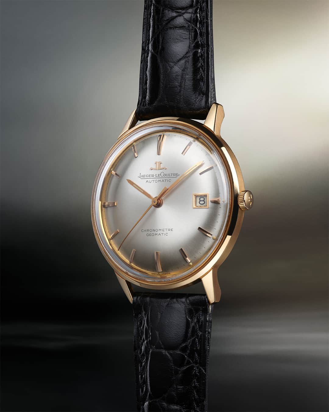 ジャガールクルトのインスタグラム：「History on your wrist. #TheCollectibles _ The Collectibles, timepieces with a story. _ The Collectibles encapsulates the way that watchmaking evolved through five decades of momentous social and technological change, and the role played in that evolution by the Manufacture Jaeger-LeCoultre. As each timepiece from this second capsule has its own story, acquiring one carries a part of the Manufacture on your wrist. _ #JaegerLeCoultre #TheCollectibles」