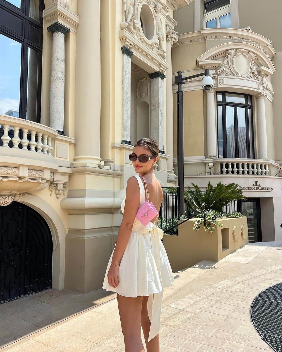 Angel™さんのインスタグラム写真 - (Angel™Instagram)「Rate this look ?/10. Credit @cyrielleverstuyft #americanstyle #ootd #style #fashion #summerlook #summerfashion #summeroutfit #outfit #outfits #looks #dress #dresses ❤️ #asaqueen」6月18日 0時24分 - americanstyle