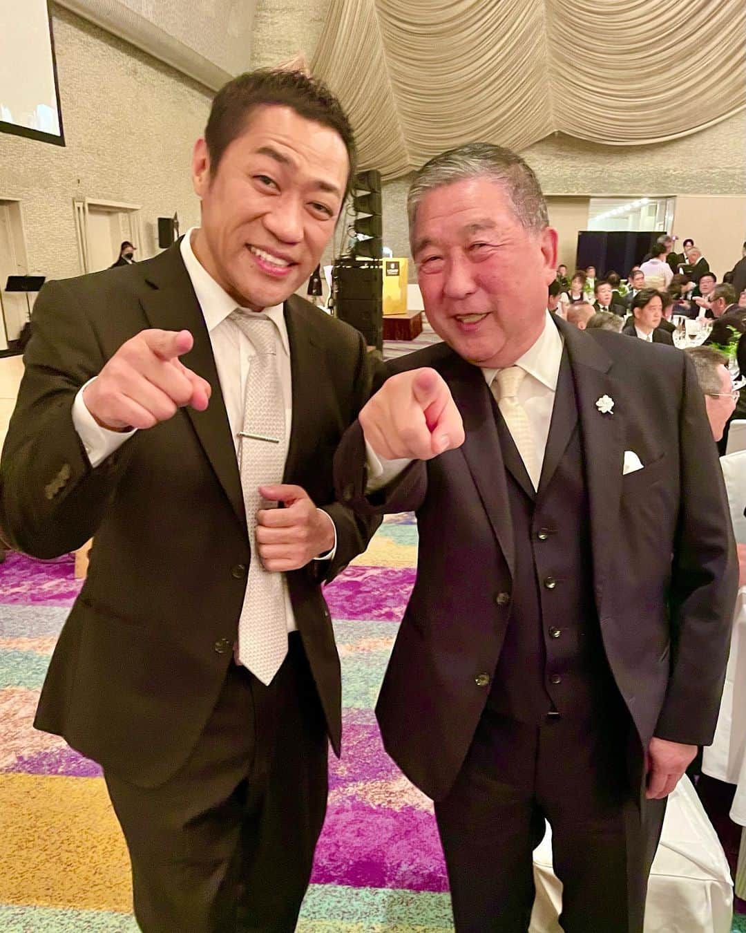 はなわさんのインスタグラム写真 - (はなわInstagram)「今日は大相撲の高安関と演歌歌手の杜このみさんの結婚披露宴へ参列させて頂きまし ...