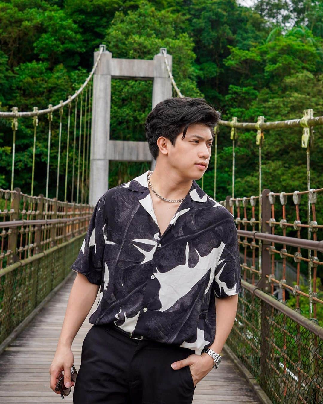 Ranz Kyleのインスタグラム：「No better way to recharge than outside 🍃」