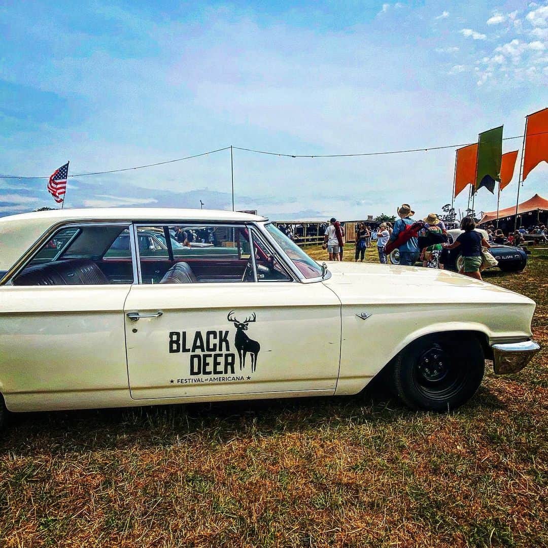 デビッド・モリシーのインスタグラム：「Got my transport sorted @blackdeerfest」