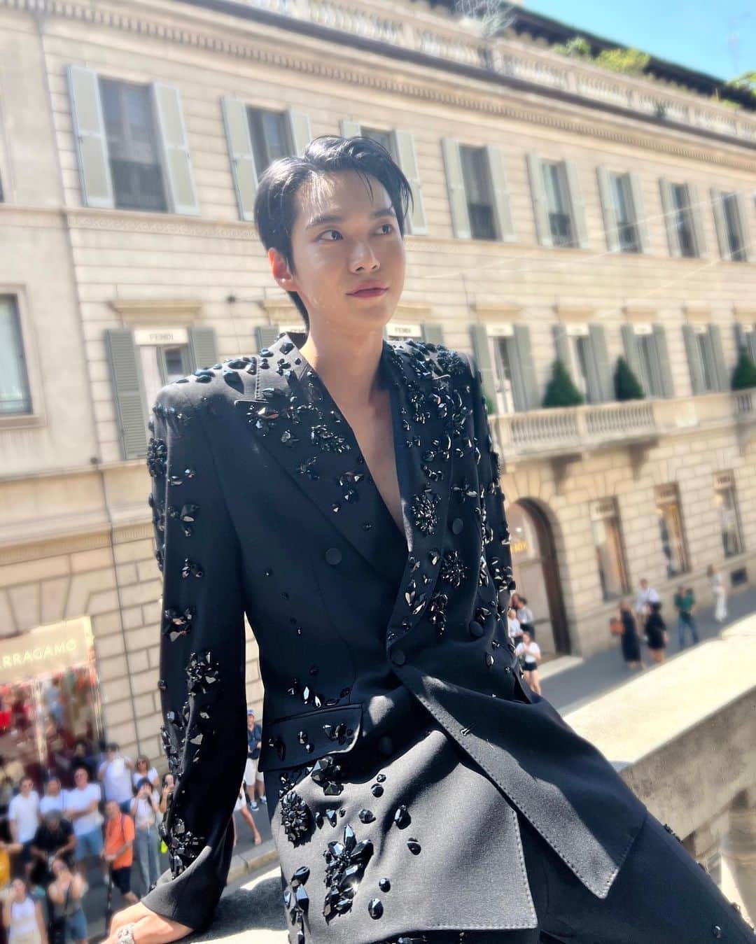 NCTさんのインスタグラム写真 - (NCTInstagram)「#DOYOUNG   #도영 @do0_nct  #DOYOUNGxDG #DGxDOYOUNG  #DOYOUNGxDGSS24 #DGSS24xDOYOUNG  #DOYOUNGinMILAN #DolceGabbana #돌체앤가바나 @dolcegabbana  #NCT #NCT127」6月18日 0時38分 - nct