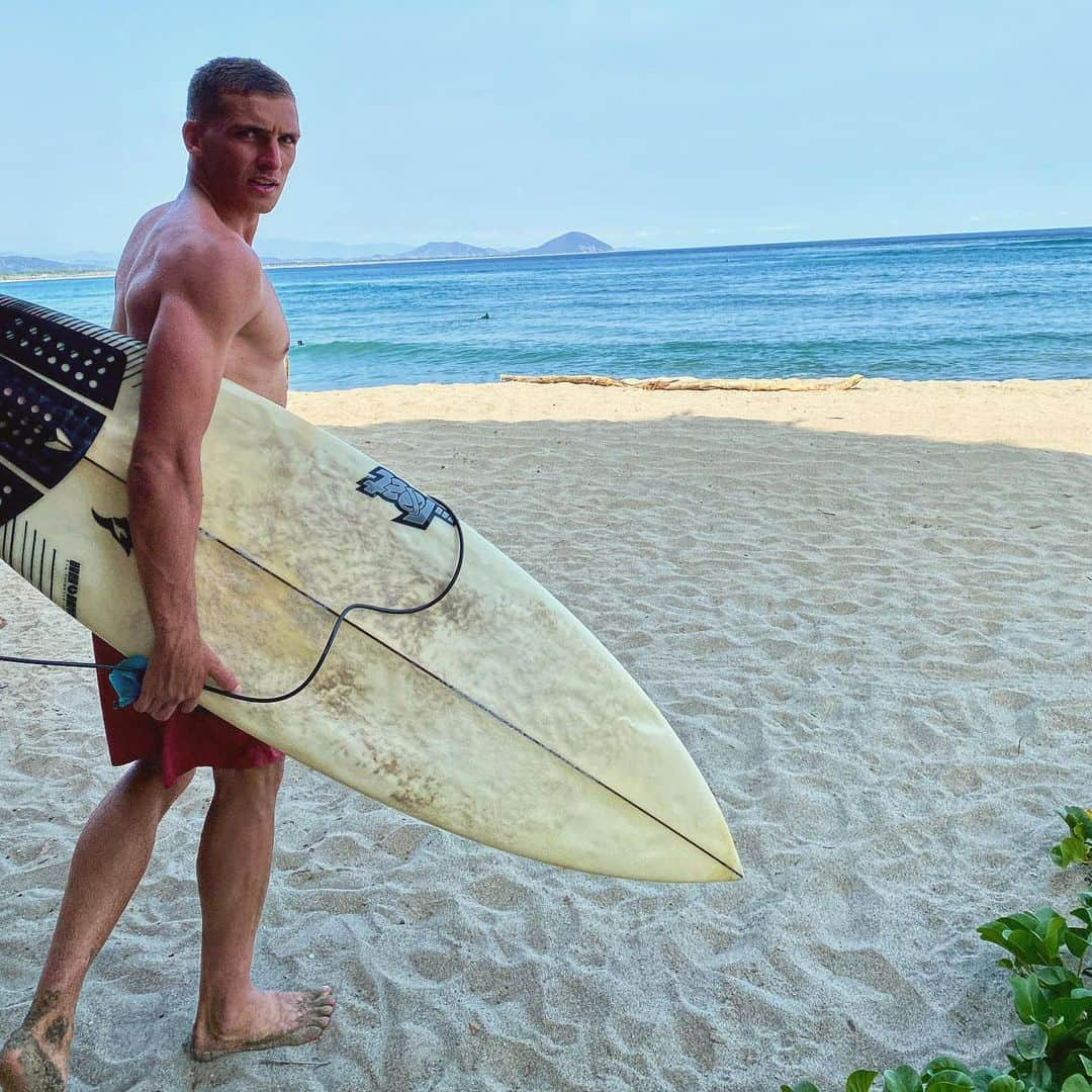 グリシャ・プレメルさんのインスタグラム写真 - (グリシャ・プレメルInstagram)「Surf.」6月18日 1時04分 - grischaproemel