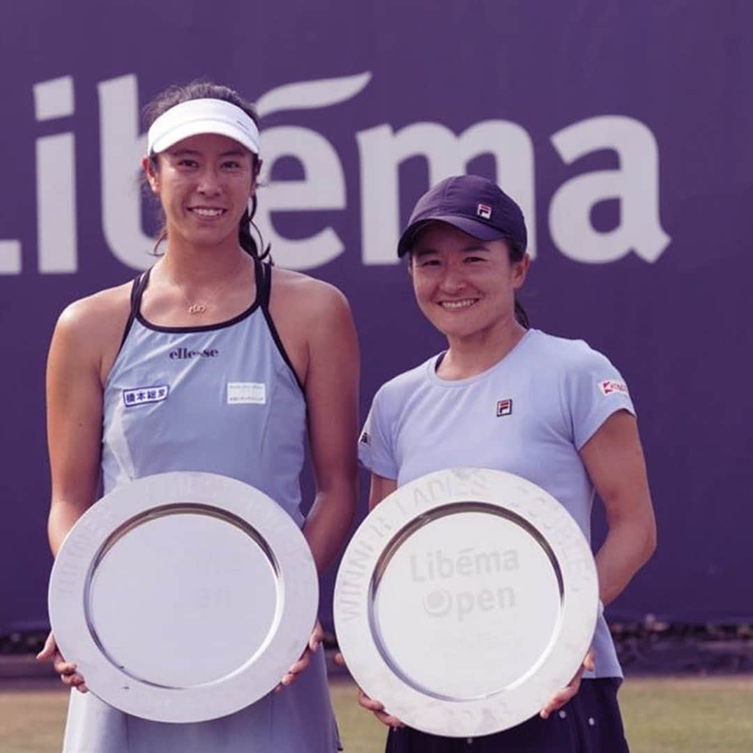 柴原瑛菜のインスタグラム：「🌟 CHAMPIONS IN DEN BOSCH 🌟   No.3 seeds @shuko.aoyama & @enashibs capture the #LibemaOpen doubles title! 🏆」