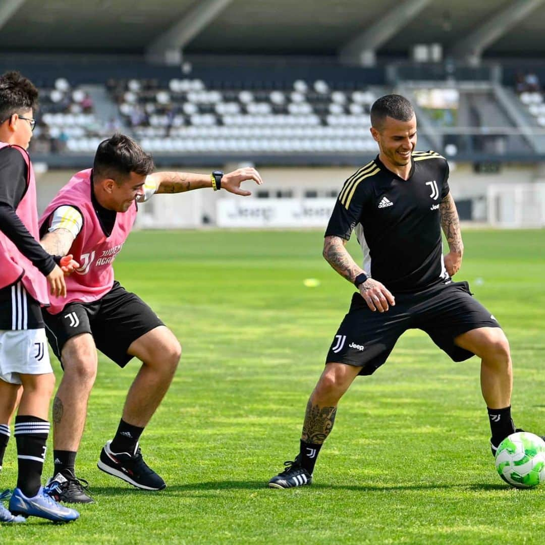 セバスティアン・ジョヴィンコさんのインスタグラム写真 - (セバスティアン・ジョヴィンコInstagram)「Train like a pro, new Juventus Academy project」6月18日 1時42分 - sebagiovincoofficial