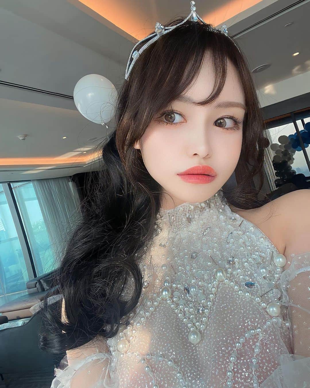 餃子のりさちゃんさんのインスタグラム写真 - (餃子のりさちゃんInstagram)「おんなのこはいつまでだってPrincess👸💖に憧れるし、ずーっと夢見てたい。  「こんな歳なのにこんな服着て恥ずかしい」とか「こんな髪型して」とか誰の目も気にせず自分のしたい格好をして、めいいっぱいおんなのこたのしむ🎀💖  #Princess　#👸」6月18日 1時48分 - risa_gyozasuki