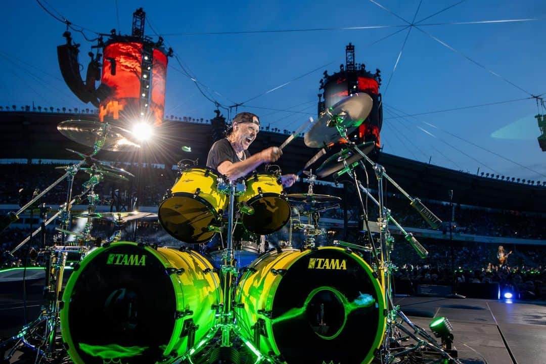 メタリカさんのインスタグラム写真 - (メタリカInstagram)「#M72Gothenburg Night 1 through the lens of @photosbyjeffyeager… 🇸🇪   #Metallica #M72 #MetOnTour」6月18日 4時00分 - metallica