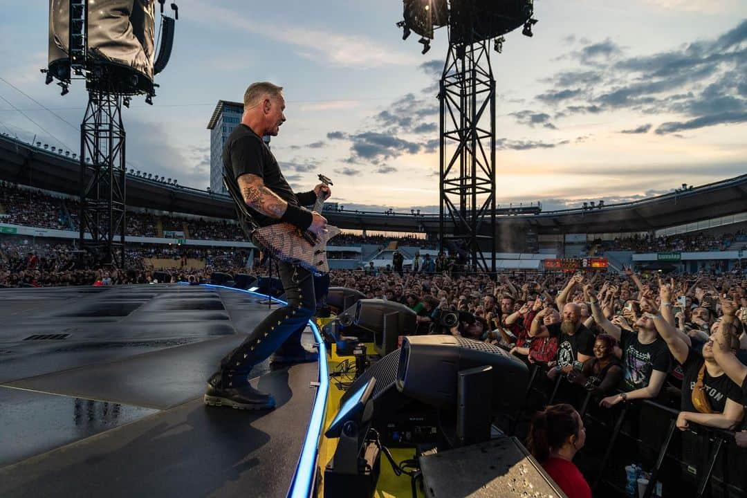 メタリカさんのインスタグラム写真 - (メタリカInstagram)「#M72Gothenburg Night 1 through the lens of @brettmurrayphotography… 🇸🇪   #Metallica #M72 #MetOnTour」6月18日 1時58分 - metallica