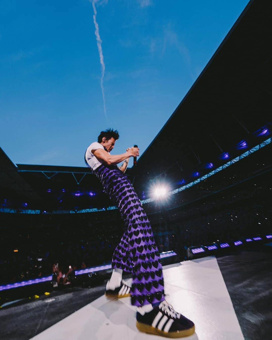 ハリー・スタイルズのインスタグラム：「Love On Tour. London III. June, 2023.」