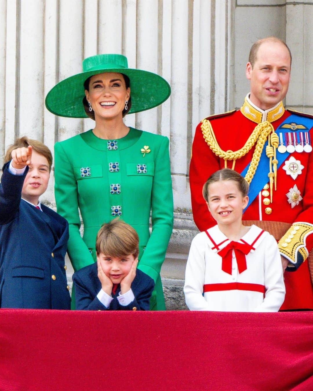 Just Jaredさんのインスタグラム写真 - (Just JaredInstagram)「Prince Louis stole the show with his adorable & hilarious facial expressions at the 2023 Trooping the Colour alongside siblings Prince George & Princess, parents Prince William & Princess Catherine, & grandparents King Charles & Queen Camilla! #PrinceLouis #PrinceGeorge #PrincessCharlotte #PrinceWilliam #PrincessCatherine #KingCharles #QueenCamilla #TroopingTheColour Photos: Backgrid」6月18日 2時24分 - justjared