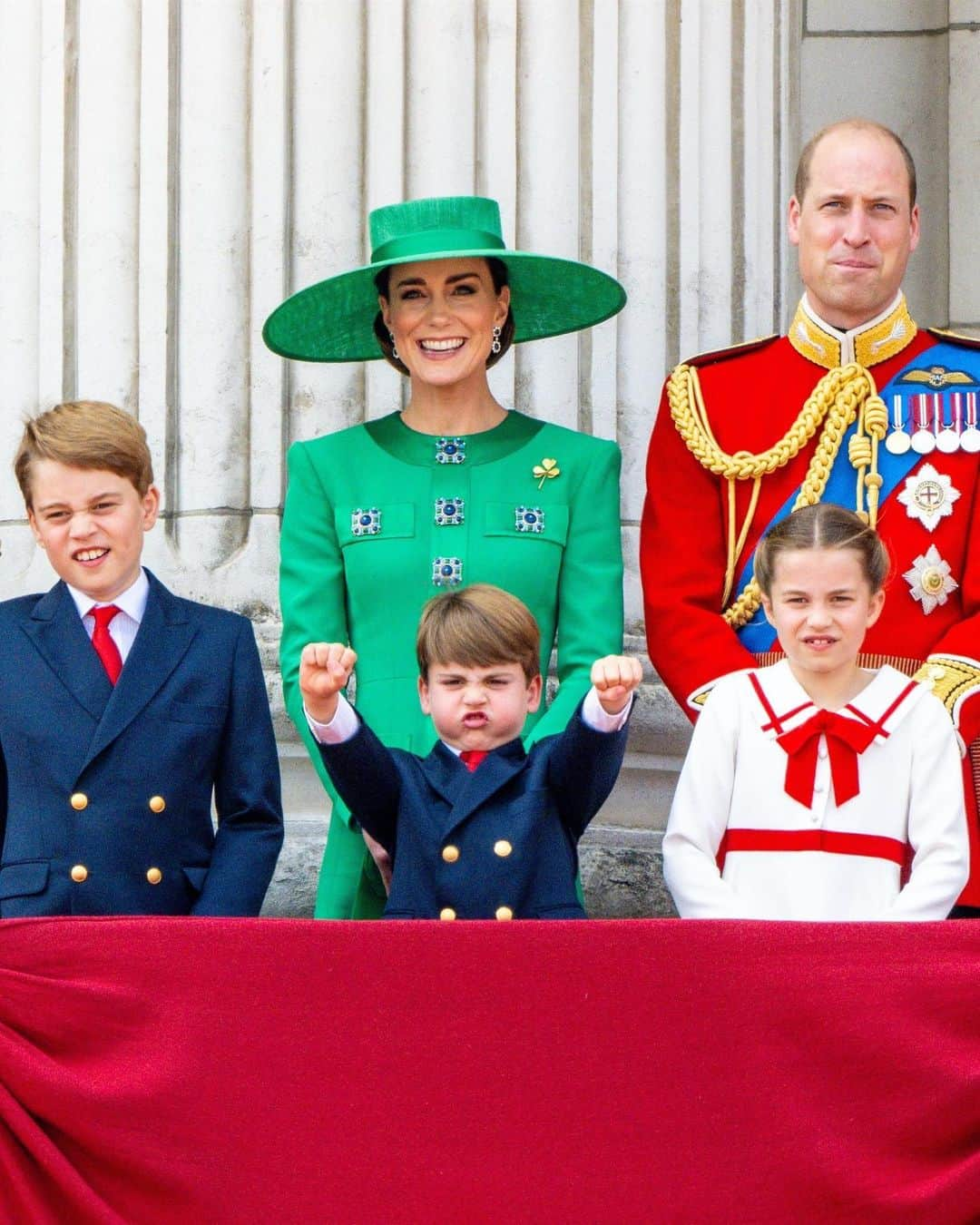 Just Jaredさんのインスタグラム写真 - (Just JaredInstagram)「Prince Louis stole the show with his adorable & hilarious facial expressions at the 2023 Trooping the Colour alongside siblings Prince George & Princess, parents Prince William & Princess Catherine, & grandparents King Charles & Queen Camilla! #PrinceLouis #PrinceGeorge #PrincessCharlotte #PrinceWilliam #PrincessCatherine #KingCharles #QueenCamilla #TroopingTheColour Photos: Backgrid」6月18日 2時24分 - justjared