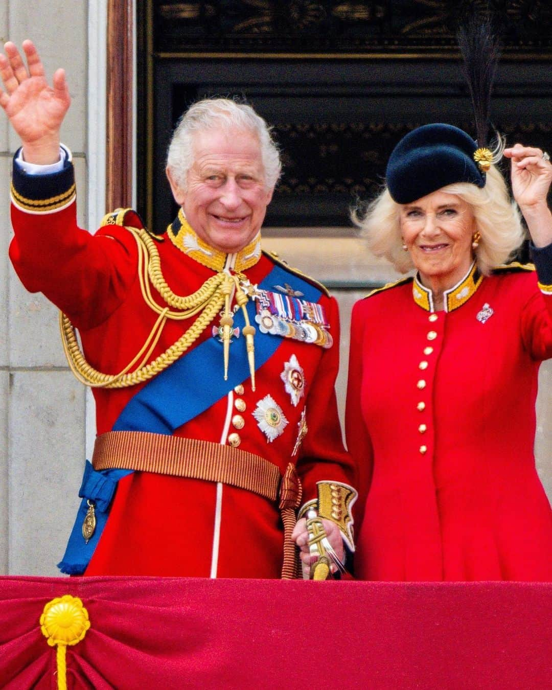 Just Jaredさんのインスタグラム写真 - (Just JaredInstagram)「Prince Louis stole the show with his adorable & hilarious facial expressions at the 2023 Trooping the Colour alongside siblings Prince George & Princess, parents Prince William & Princess Catherine, & grandparents King Charles & Queen Camilla! #PrinceLouis #PrinceGeorge #PrincessCharlotte #PrinceWilliam #PrincessCatherine #KingCharles #QueenCamilla #TroopingTheColour Photos: Backgrid」6月18日 2時24分 - justjared