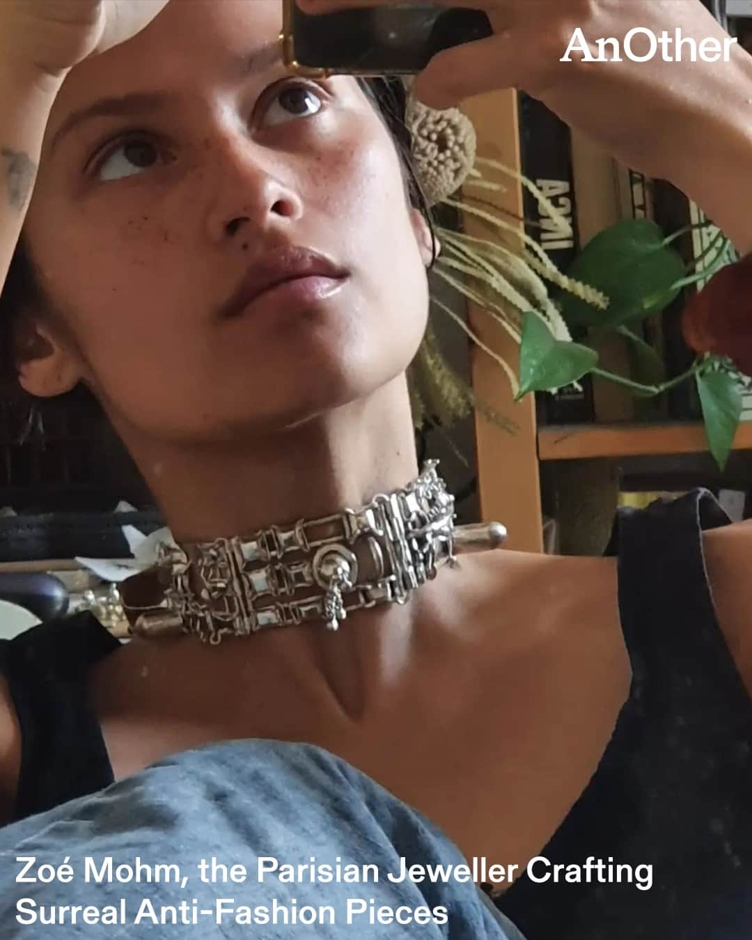 AnOther Magazineのインスタグラム：「“It’s like creating a language,” says @zoemohm. “It’s more than jewellery, it’s a story you can carry” 🖤⁠ ⁠ The 25-year-old self-proclaimed “craftswoman” creates folkloric jewellery that utilises self-taught skills honed by trial and error. In her bespoke pieces, Mohm pushes jewellery ideals that are influenced by her study of textile design, translated from stitch and embroidery ideas into metal. “I think touch is important,” she tells @benperdue. “I touch my jewellery so much I’m worried the silver is rubbing away!” Read the interview at the link in bio 📲⁠ ⁠ 📸 Courtesy of @zoemohm」