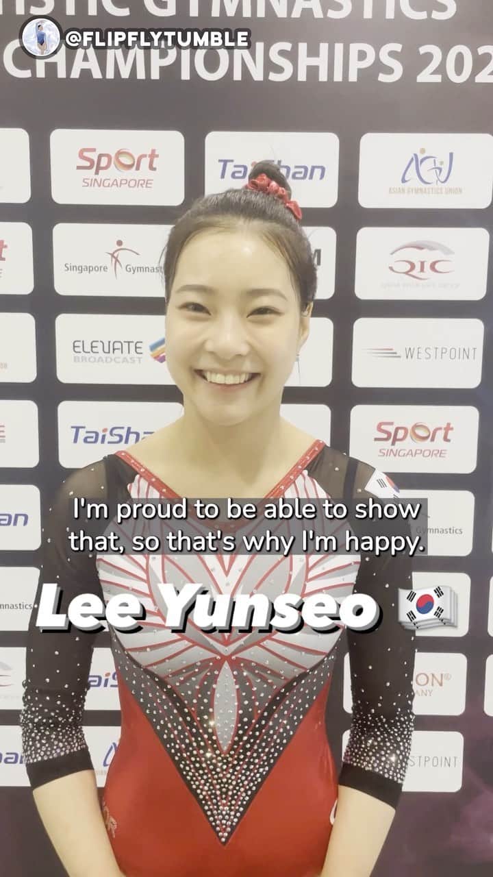 エミリー・チャンのインスタグラム：「Lee Yunseo has been a long time favourite of the gymternet because of the joy she brings to her gymnastics 💓 She just won silver on uneven bars today at the Asian Championships and she has floor finals tomorrow! @yunseo9573 #korea #singapore #gymnastics #aagc2023 @singaporegym tysm to janieTVXQ, hyun and WJ for translating」