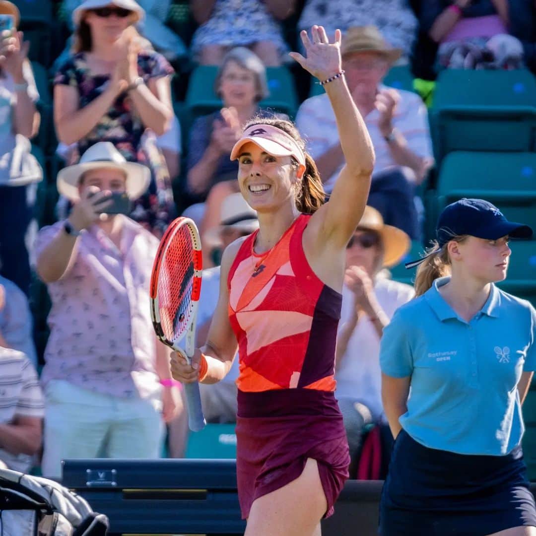 アリーゼ・コルネのインスタグラム：「Positive first week on grass 🌱 with my first semi final of the season. Thank you #RothesayOpen for a great week 🙏 Let's keep building 💪  Next ➡️ Berlin」