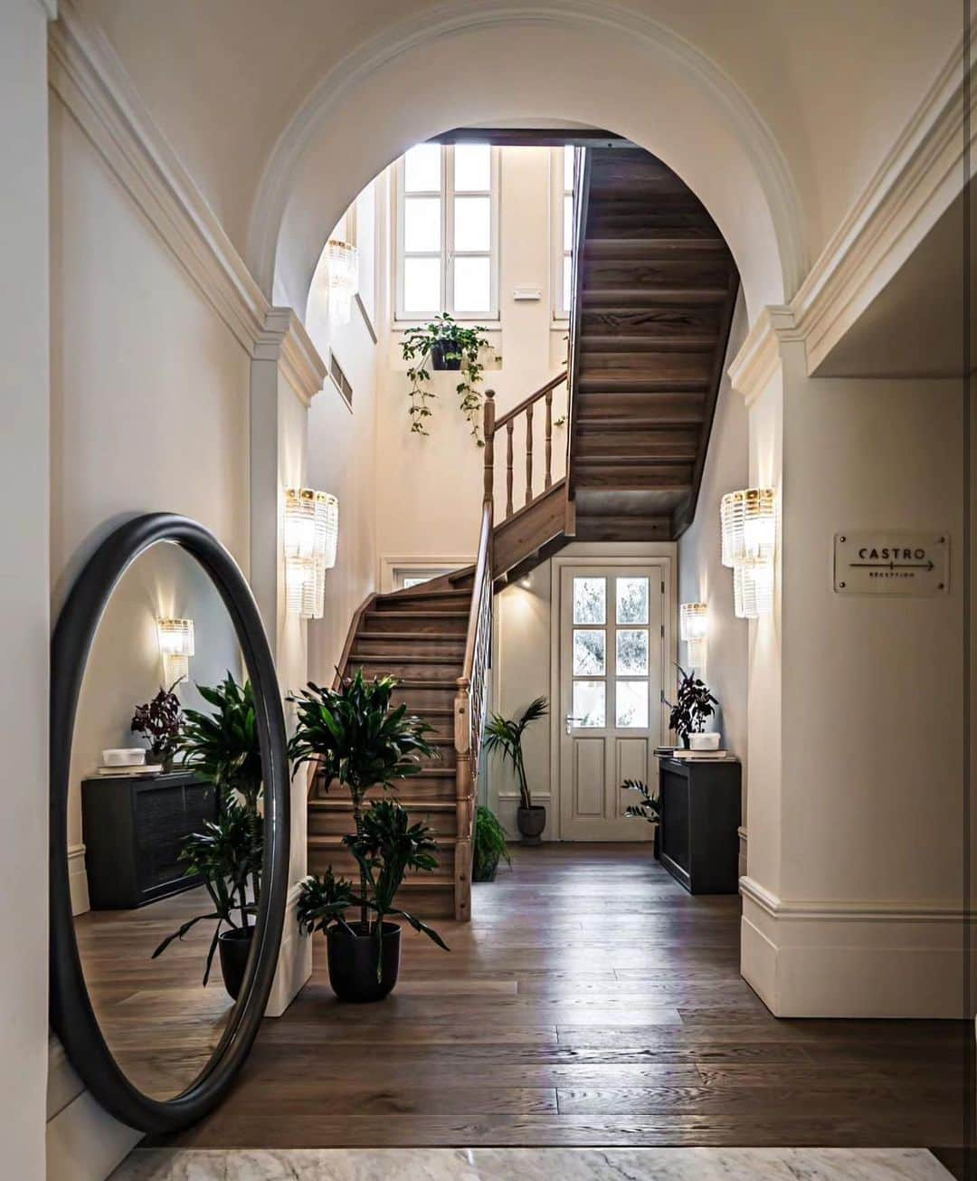 My Interiorさんのインスタグラム写真 - (My InteriorInstagram)「Credit @myinspireproject <Stay> A different type of #Greeklsland living in #Syros. Inside our glamorous #homeawayfromhome at the new @castrohotelsyros, a striking beauty of grand architectural charm with a nod towards the history of majestic #Ermoupolis town (the town of '#Hermes'). The luxurious Castro Prestige Suite is definitely our favorite at the property. It is the grandest suite of the five-star boutique hotel with a spacioud living area, a vivid roof painting, and a lavish marble bathroom. It is the perfect blend of the new and the old and a wonderful place to start your journey of wonder on this special island. #CastroHotelSyros #visitsyros #visitgreece #luxurytravel #luxuryhotel #luxurydestination #luxuryretreat #luxurylifestyle #travelinfluencer #travelinstyle #traveldeeper #travellife #islandlife #islandhopping #bestdestinations #bestvacations #Myinspireproject」6月18日 3時36分 - myinterior