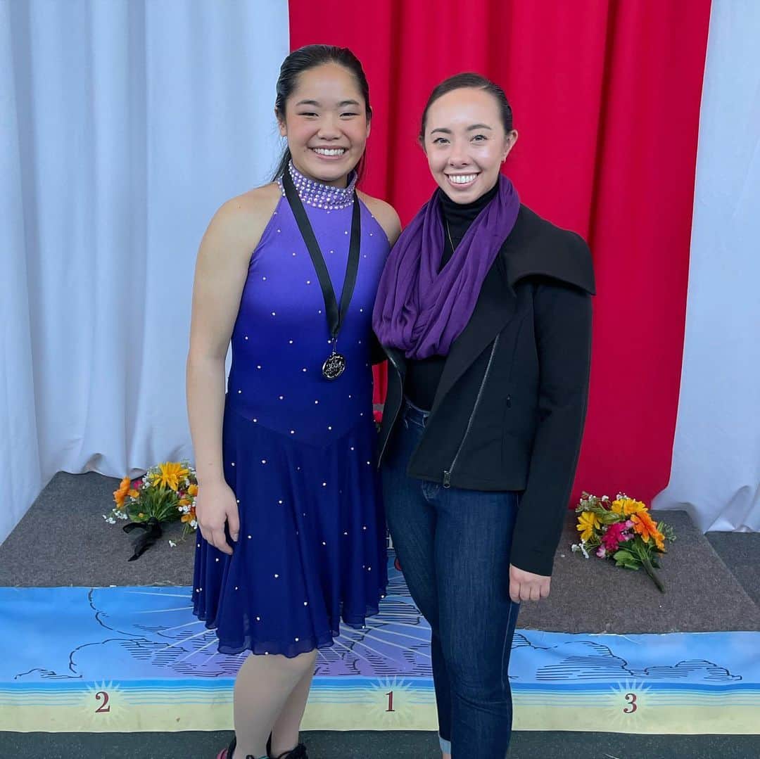 ブルックリー・ハンのインスタグラム：「✨⛸️🏅Another successful weekend in the books! 🏅⛸️✨  Congratulations @shinleicase on your seasons best scores and great skating this weekend at Southport!   And thank you @southportskatingclub for hosting a wonderful event!」