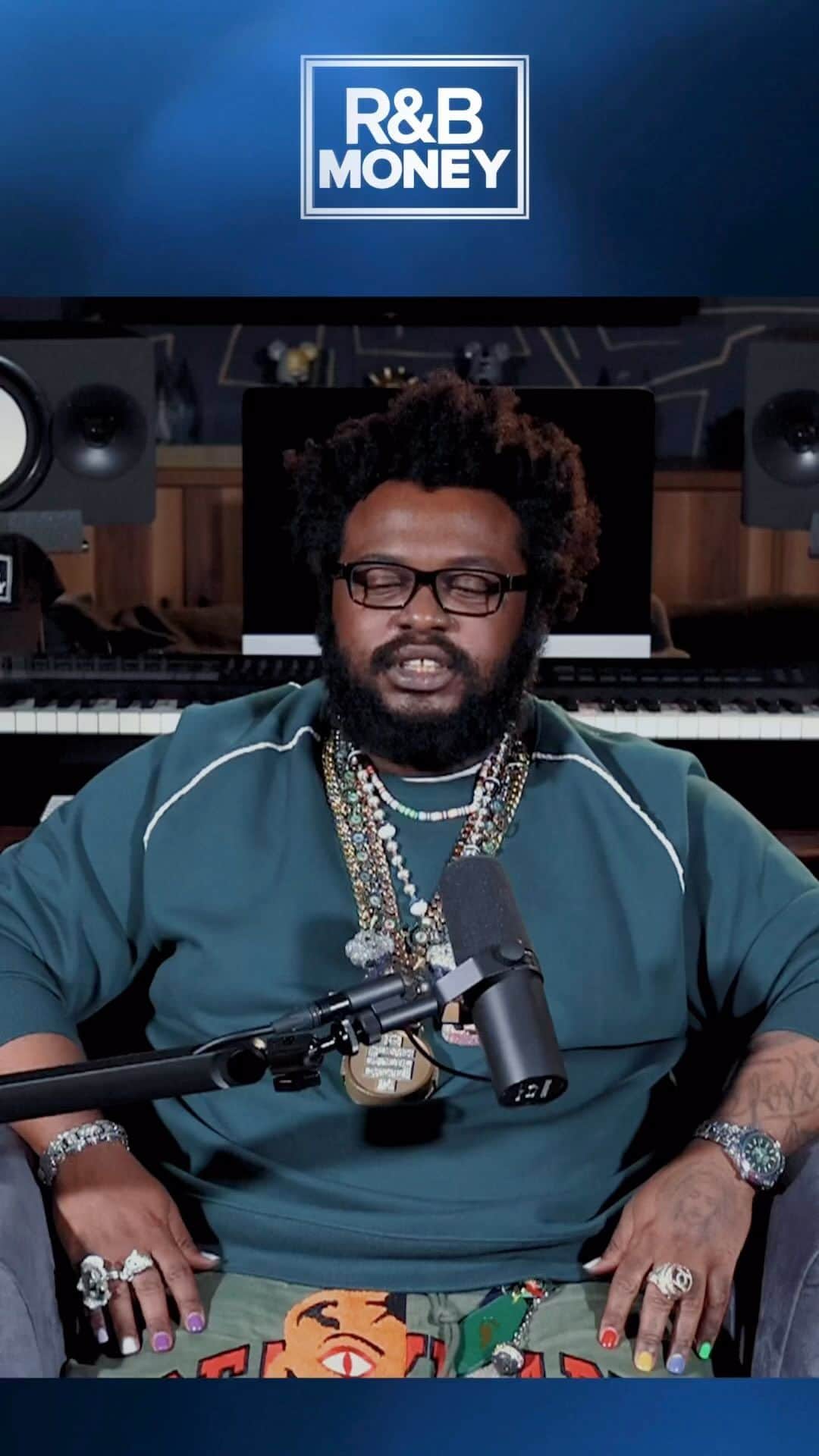 タンクのインスタグラム：「Sometimes you have to talk like this! Especially when you’re really good and @jamesfauntleroyii is REALLY FKN GOOD!! He’s on the new episode on the @rnbmoneypodcast video up NOW on youtube R&B MONEY」