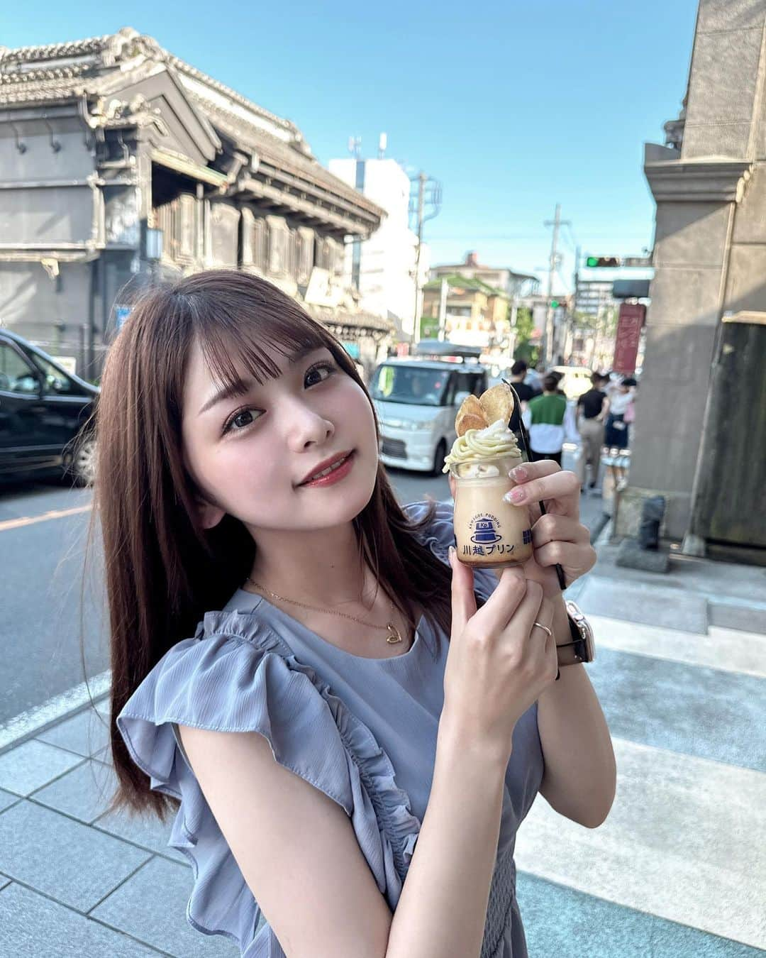 すみだかほのインスタグラム：「川越の食べ物と飲み物全部おいしいーー❣️ 天気も良くて楽しかった🐈 射的初めてやったけど意外とできた🔫 まつげ @harajukunails_official  の りのさん @lashesbyharajukunails_rino にしてもらった💖 いつも可愛くしてくれる〜( ⁎ᵕᴗᵕ⁎ )」