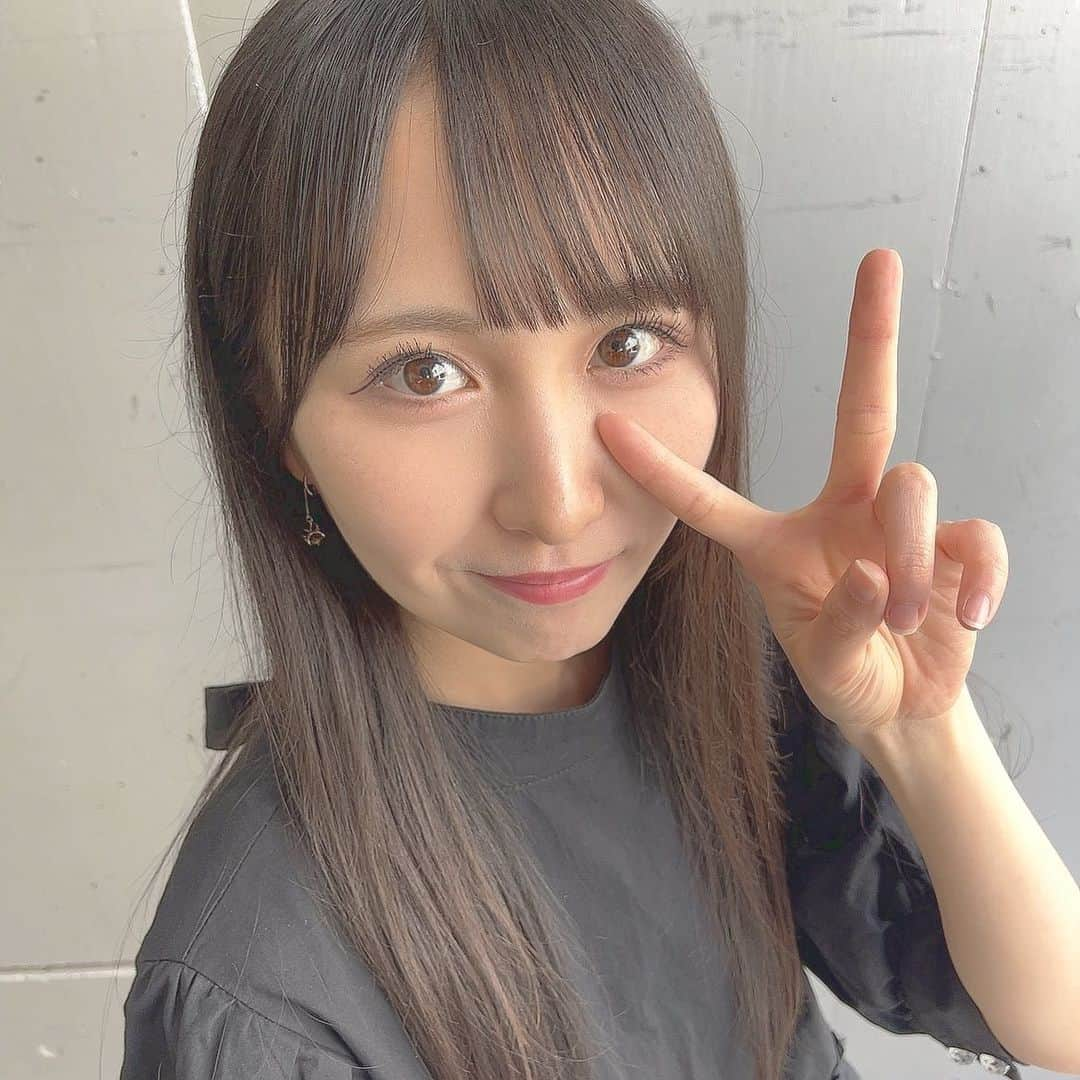 山邊歩夢のインスタグラム：「🖤🥺🖤 * * アップ * *」