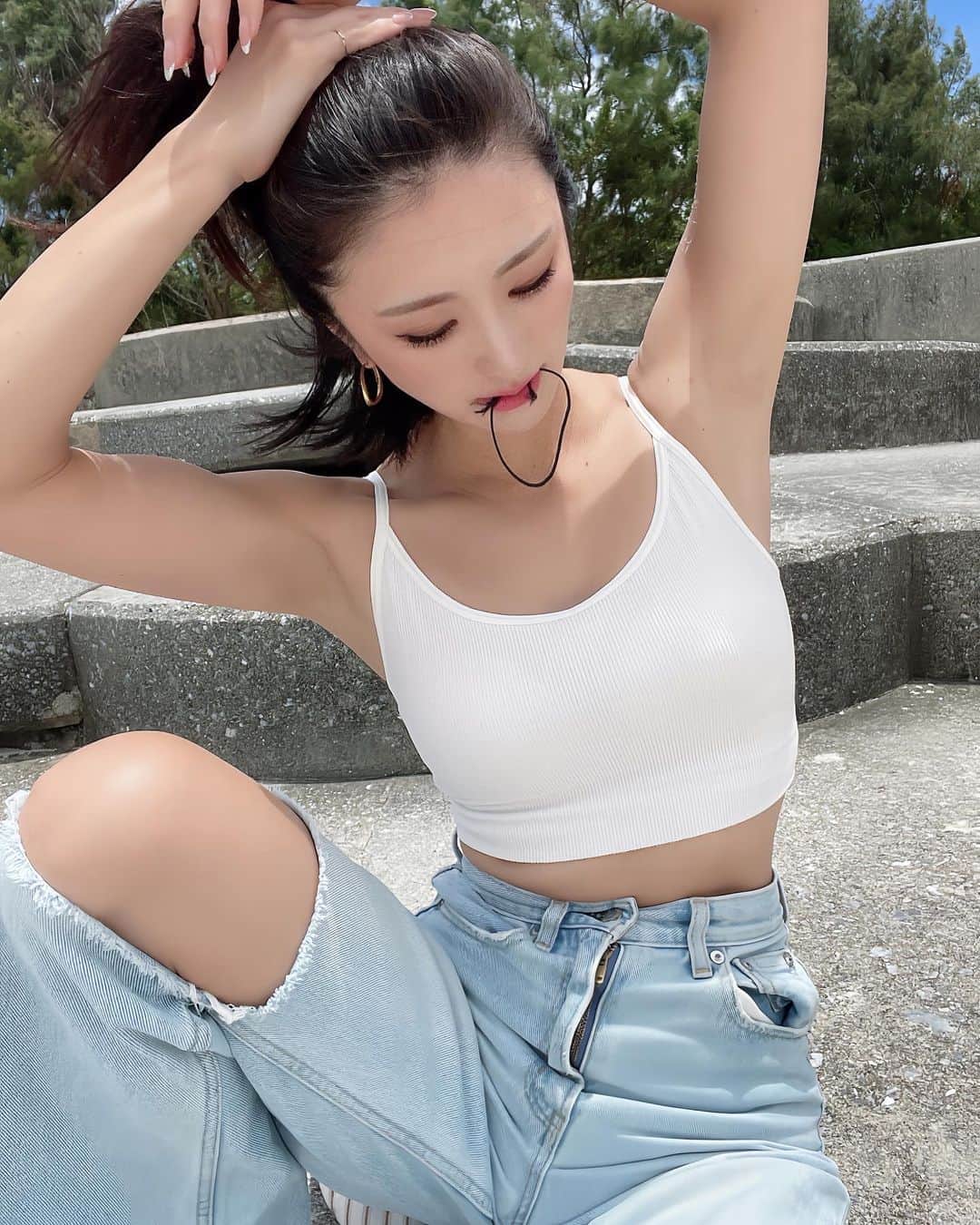 のインスタグラム：「UNIQLOのカップ付きキャミが使え過ぎーーー‼️ . . . 大雨予報を見事に雨に変えてしまって晴れるって嬉しい〜🌈 あー夏大好き🌺 . . #ユニクロ#UNIQLO#カップ付きキャミ#使いやすいキャミソール#沖縄#沖縄旅行#沖縄観光#観光するなら#こおりじまビーチ」