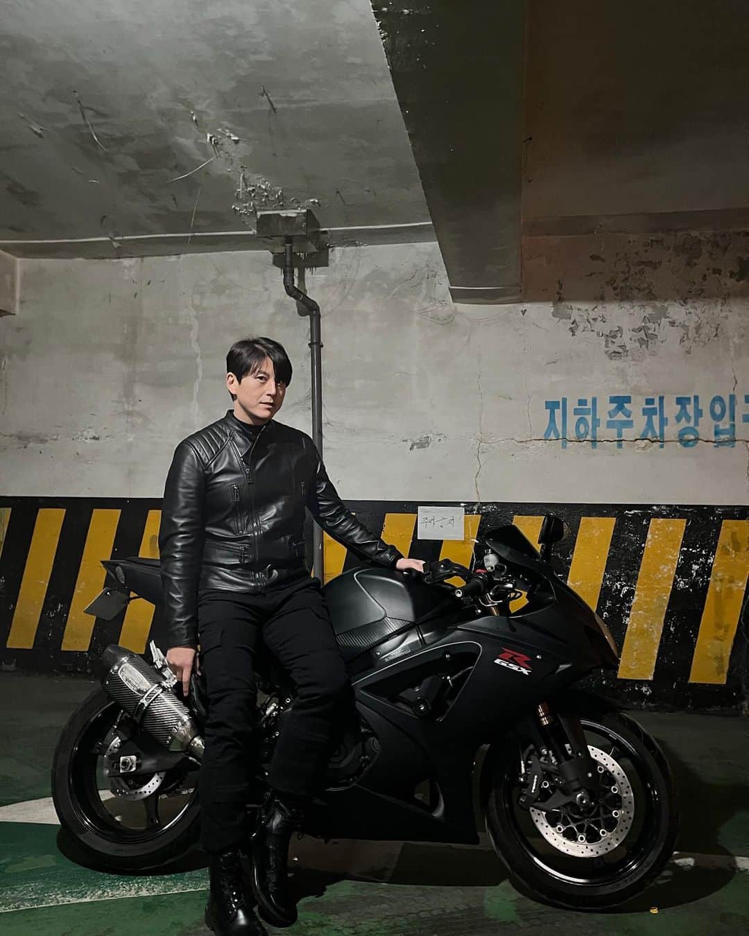リュ・スヨンのインスタグラム：「. #bloodhound  #사냥개들 #두영  #Now #on #NETFLIX」
