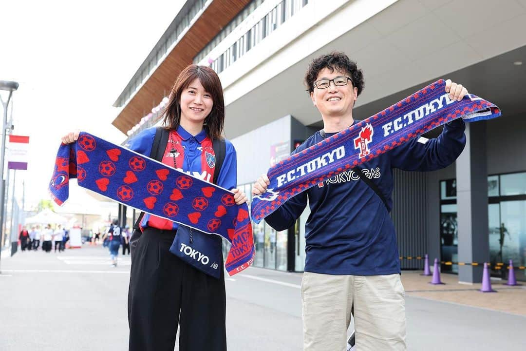 FC東京オフィシャルグッズさんのインスタグラム写真 - (FC東京オフィシャルグッズInstagram)「🔵🔴 𝙈𝘼𝙏𝘾𝙃𝘿𝘼𝙔 #TokyoKyoto   今日もたくさんのパワーをよろしくお願いします!!🤝🔵🔴  @fctokyoofficial  #ルヴァンカップ  #FC東京 #fctokyo #tokyo」6月18日 16時39分 - fctokyoofficial