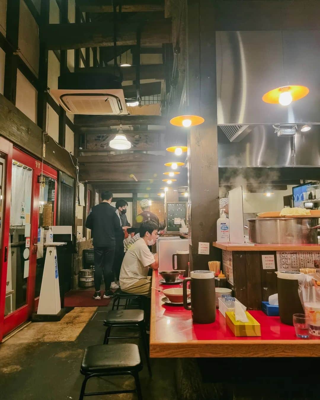 Erinaさんのインスタグラム写真 - (ErinaInstagram)「We were pleasantly surprised by the prices of food everywhere we went in Japan, especially considering the incredible taste and quality.  It's truly remarkable that such delicious ramen options can be enjoyed at such reasonable prices:  • Egg Ramen: ¥650 • Assorted Ramen: ¥850  _____________________ @ramen.akagumi  Address: 7-29 Kamitoricho, Chuo Ward, Kumamoto, 860-0845, Japan _____________________」6月18日 16時52分 - eliseaki