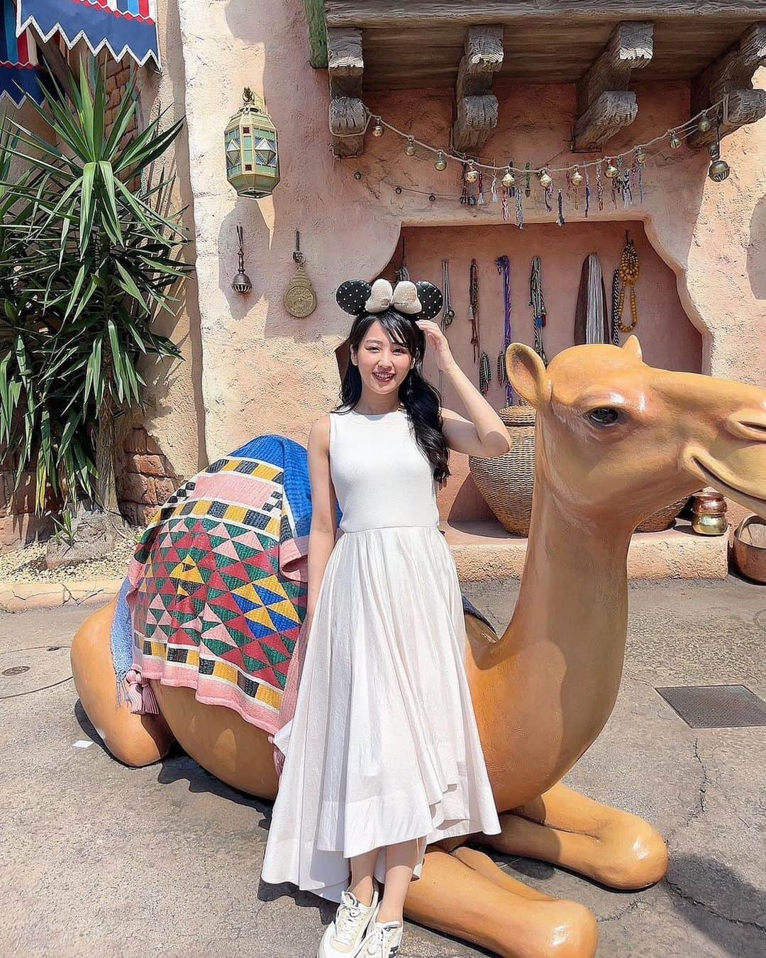 MAIのインスタグラム：「シー🤫 ラクダの顔真似でもすりゃよかった🐫  #disneysea  #disney」