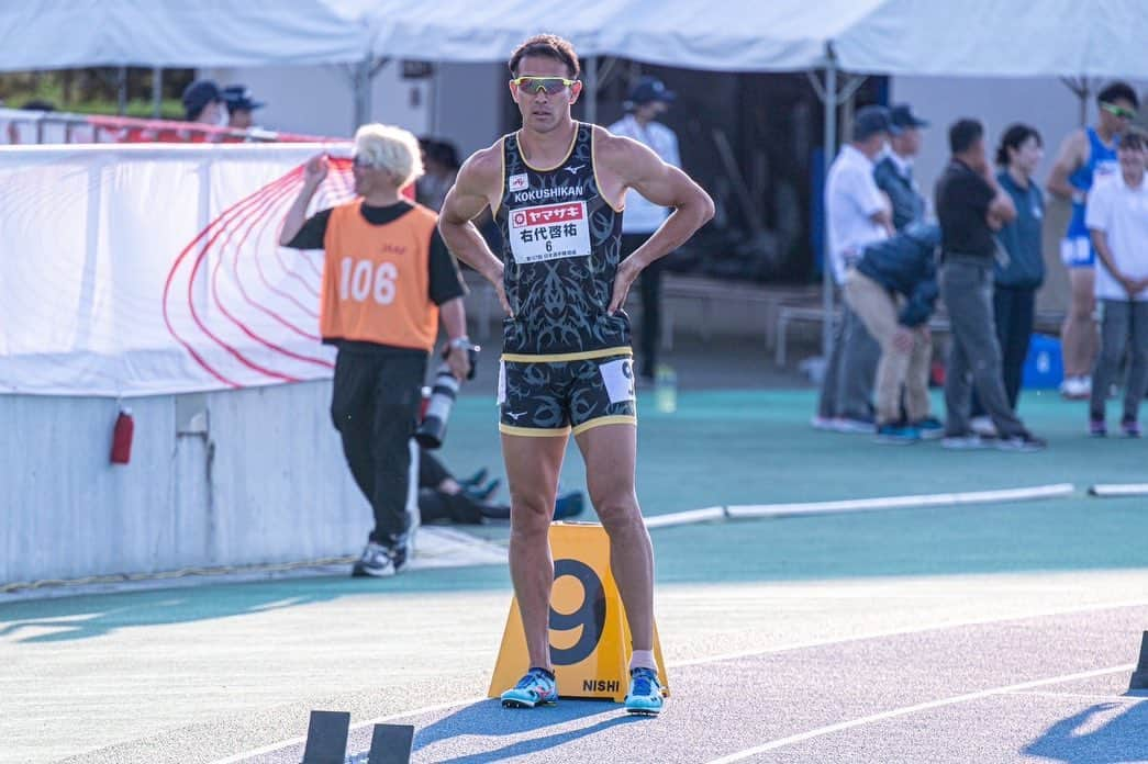 右代啓祐のインスタグラム：「400m🏃‍♂️🏃‍♂️🏃‍♂️💨  Photo by @chibeeeev  #右代啓祐 #kokushikan  #kokushikanuniversity  #国士舘大学 #decathlon  #decathlete  #workout  #trainingday  #run #jump  #throw #十種競技  #smile  #smile😊 #山田水産 #山田の鰻 #鰻アスリート #味の素 #ビクトリープロジェクト #アミノバイタル」