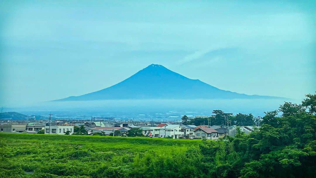 福島暢啓さんのインスタグラム写真 - (福島暢啓Instagram)「裾野が霞んでいるのがかっこいい」6月18日 9時56分 - fukushimanobuhiro