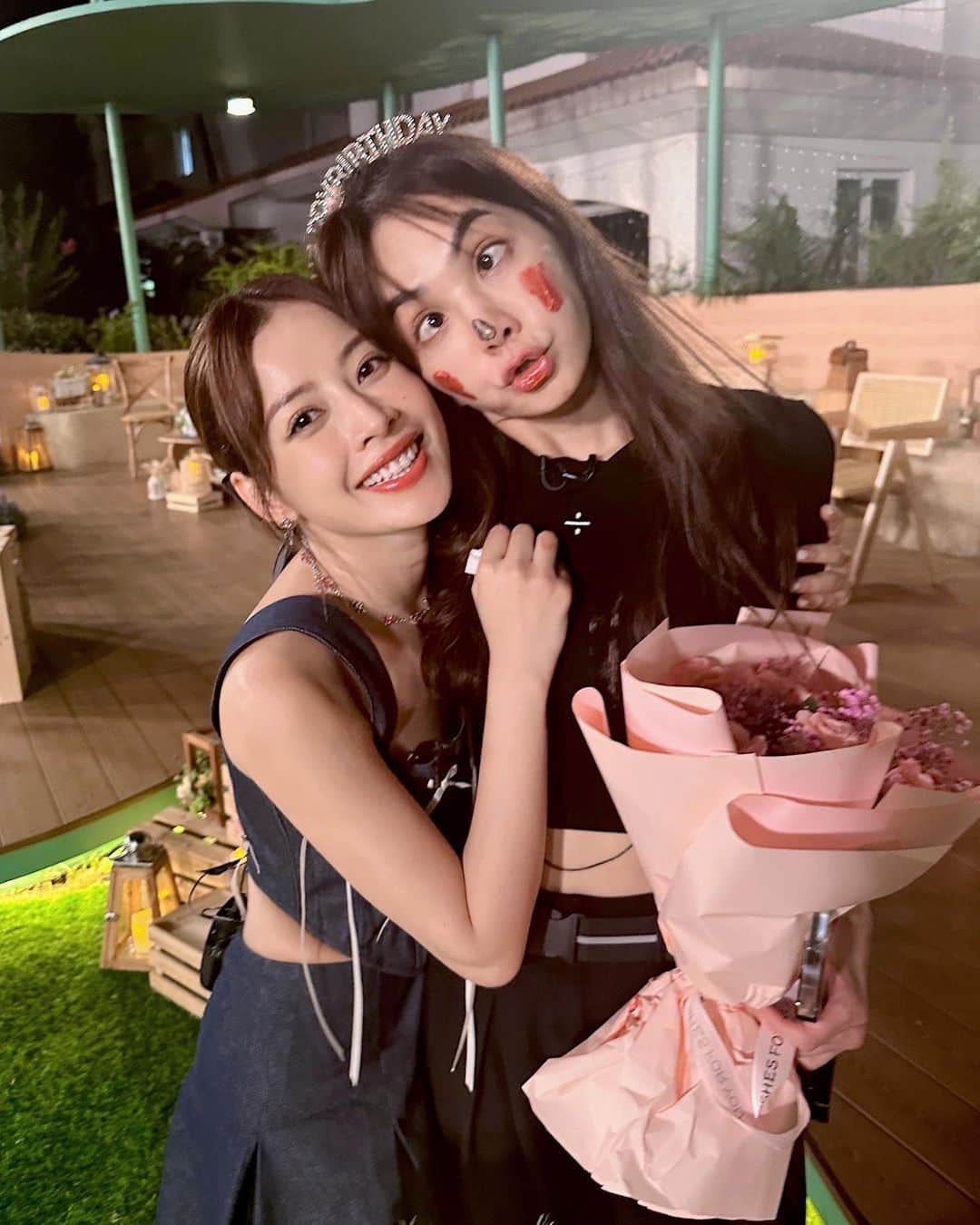 Chi Puのインスタグラム：「Nothing’s gonna change my love for you ❤️ Happy birthday to mami @him_ella0618 🥳 我爱你 😘」