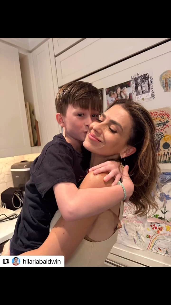 アレック・ボールドウィンのインスタグラム：「My first son. Oh, Raf, I love you. Happy 8th.」