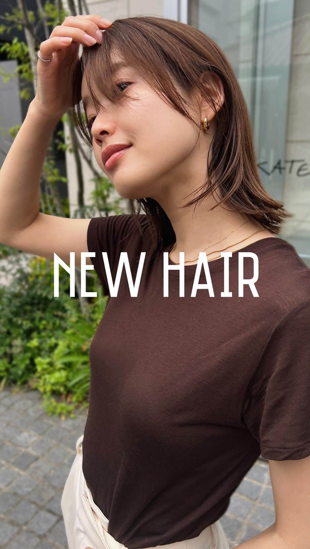 猪鼻ちひろのインスタグラム：「NEW HAIR✂️ レイヤーは入れてもコンサバにはしません！！ というお洒落レイヤードヘアにしてもらいました♡  💁‍♂️「カットは切りっぱなしミディアムがベースの顔まわりにデザインレイヤーを入れた脱コンサバレイヤーミディアムって感じかな！」だって。ありがとーう☺️🍋 #ちひろの美容 #ヘアカット #イメチェン #レイヤーカットミディアム」